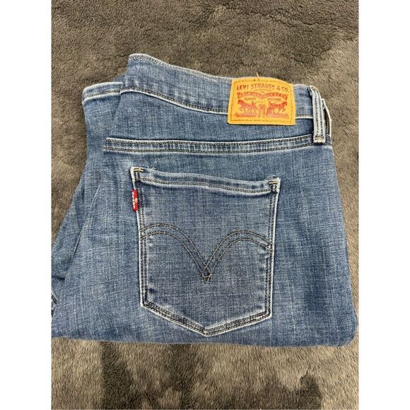Levi’s Floral Women’s 505 Size 30x32” Jeans in good shape! - Picture 1 of 6